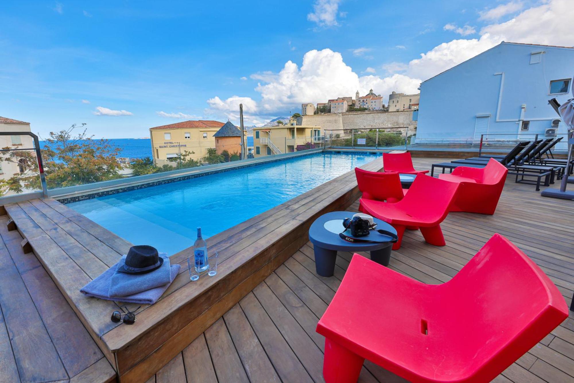 Hotel Mediterranee カルヴィ エクステリア 写真