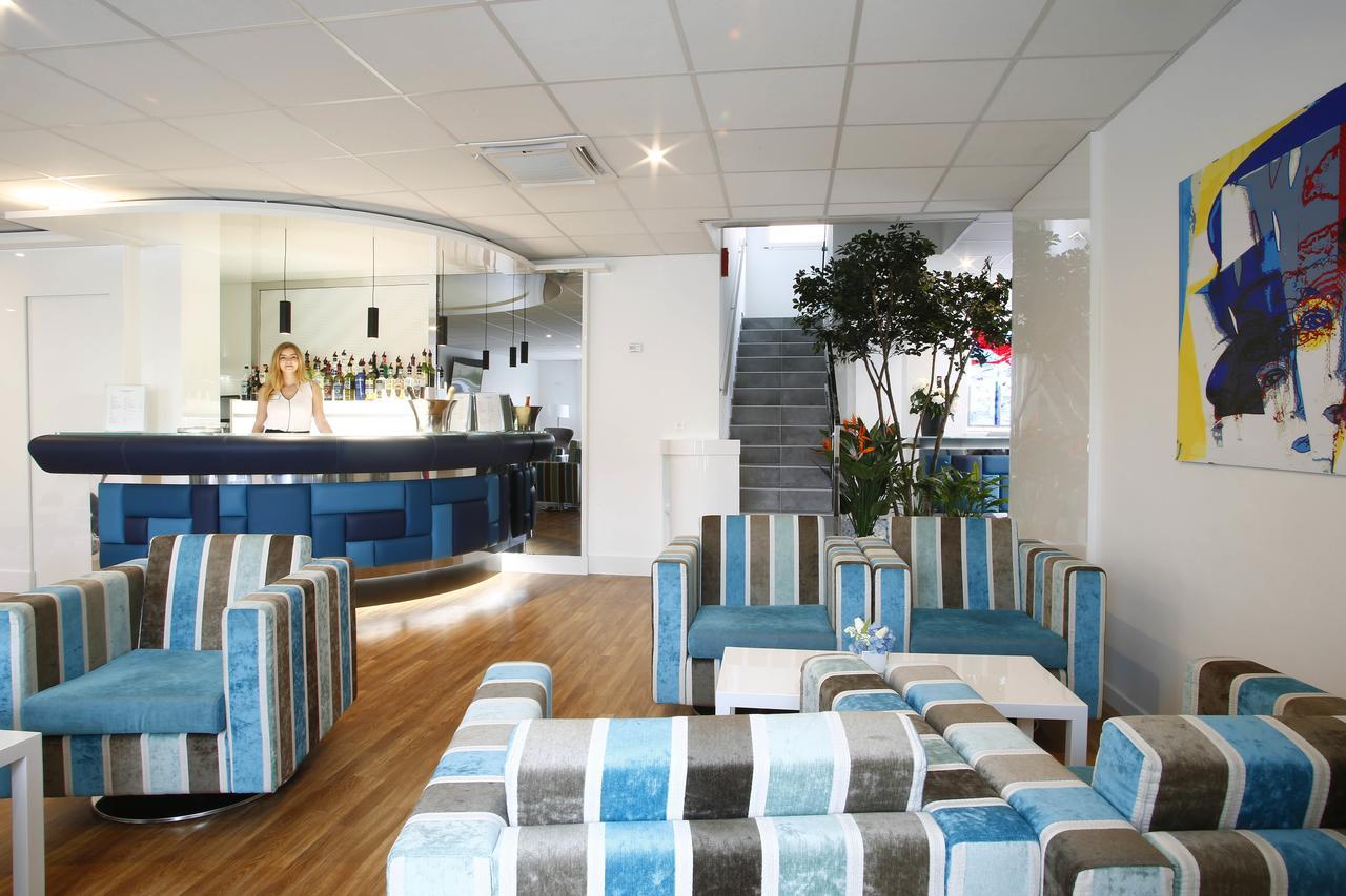 Hotel Mediterranee カルヴィ エクステリア 写真