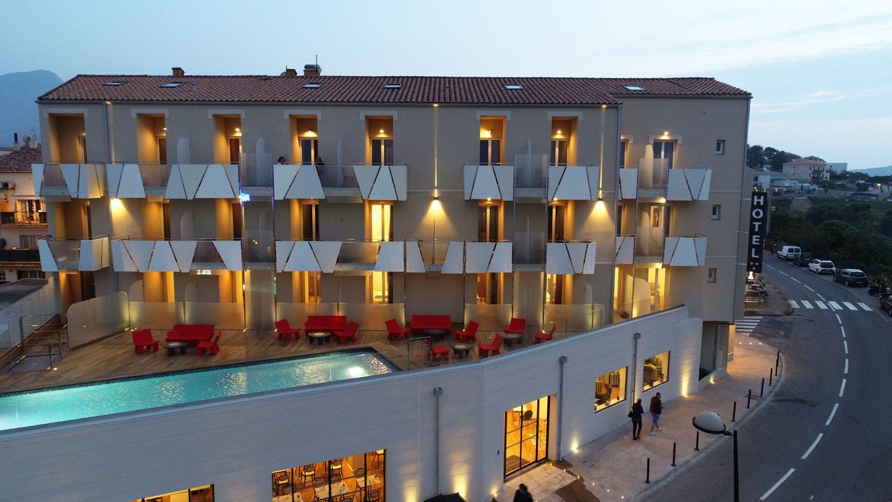 Hotel Mediterranee カルヴィ エクステリア 写真