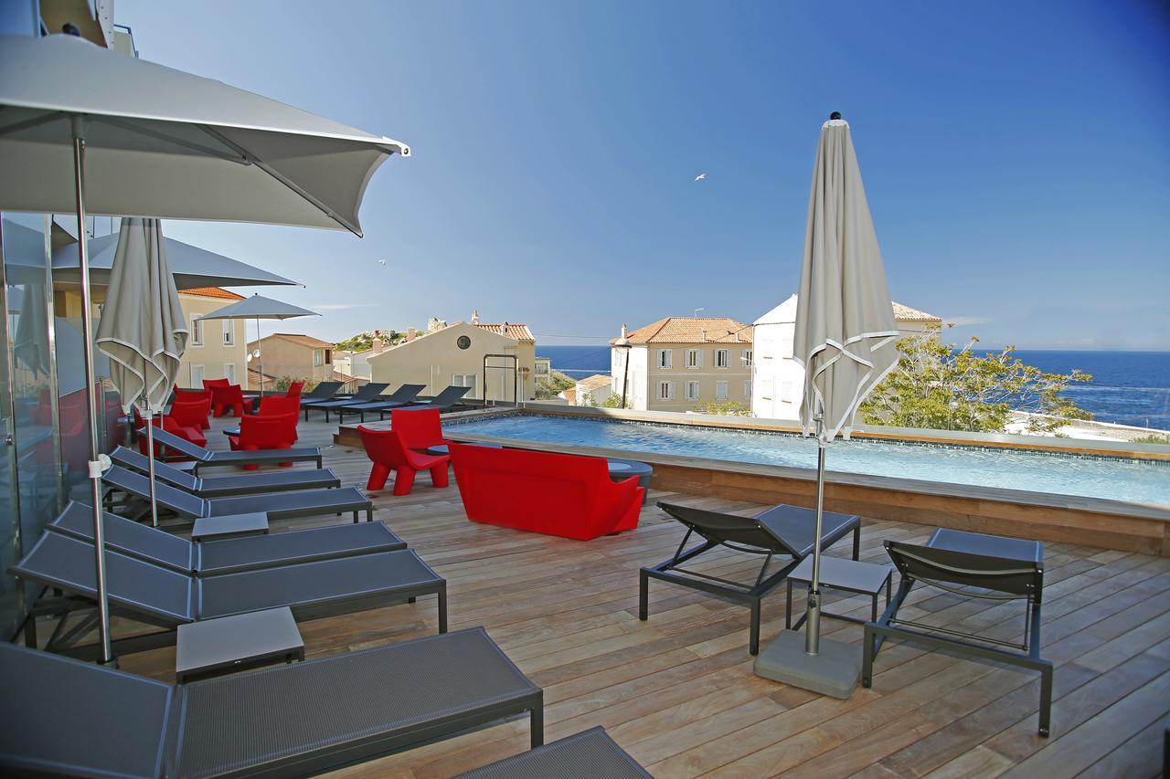 Hotel Mediterranee カルヴィ エクステリア 写真